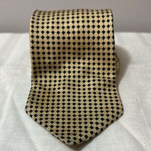 Nautica 100% Silk Elegant Yellow and Black Diamond Men's Tie
